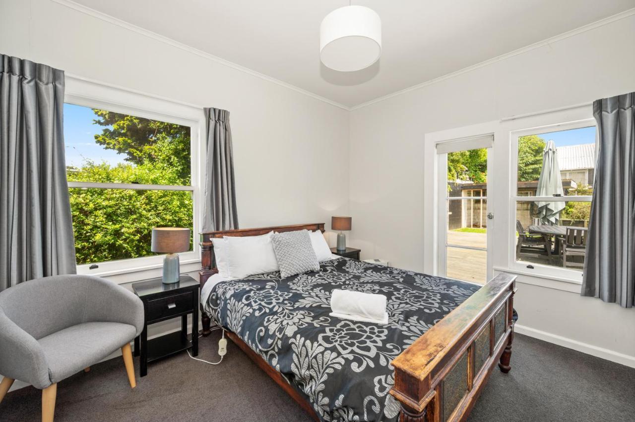 Springfield Rise Lodge - Rotorua Holiday Home Экстерьер фото