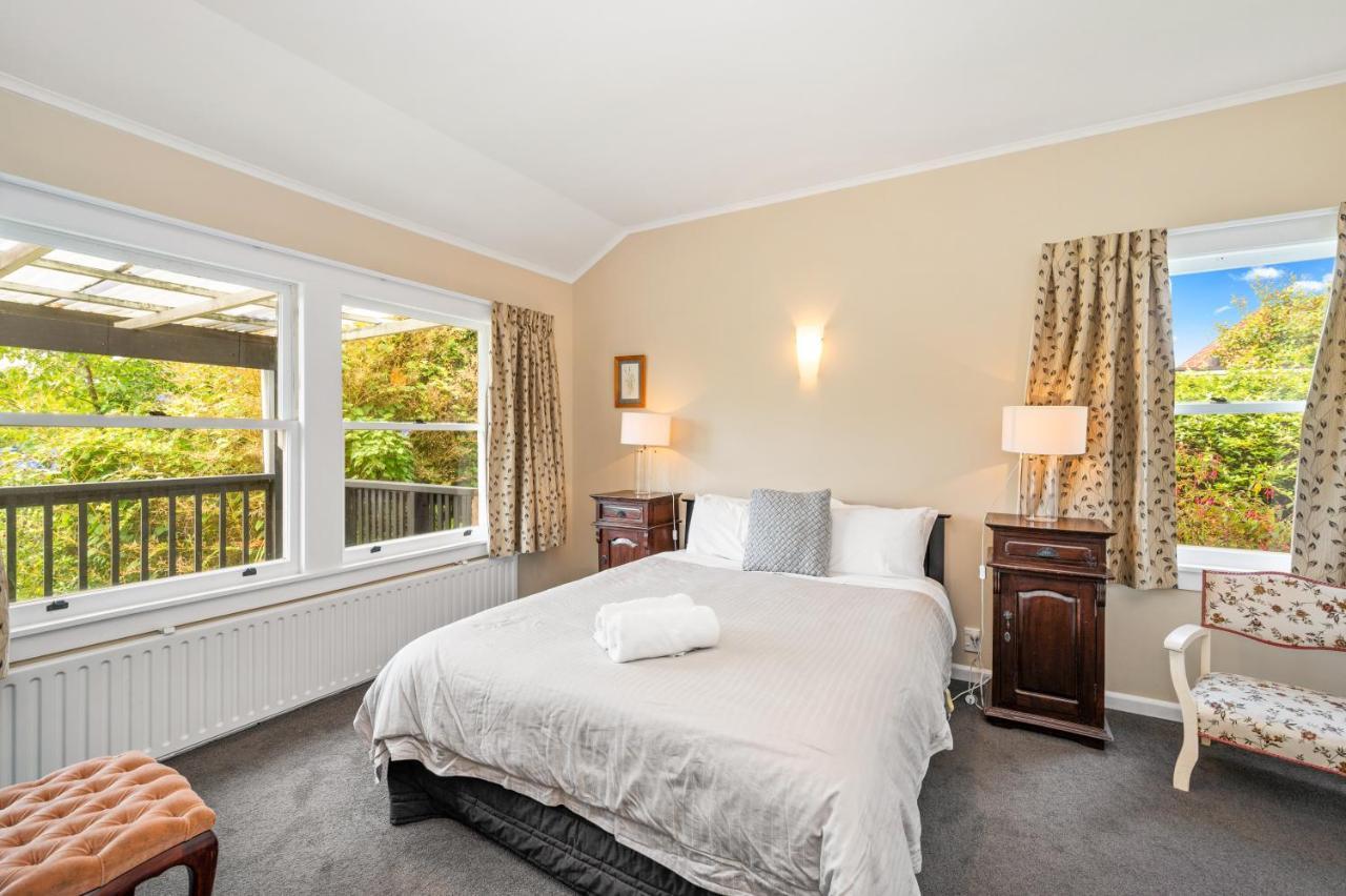 Springfield Rise Lodge - Rotorua Holiday Home Экстерьер фото